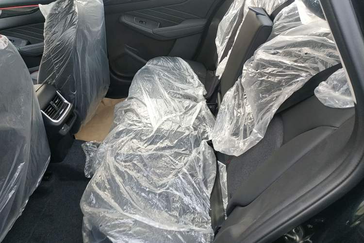 Used Dongfeng Aeolus Yixuan MAX 2024 1.5T Luxury Edition