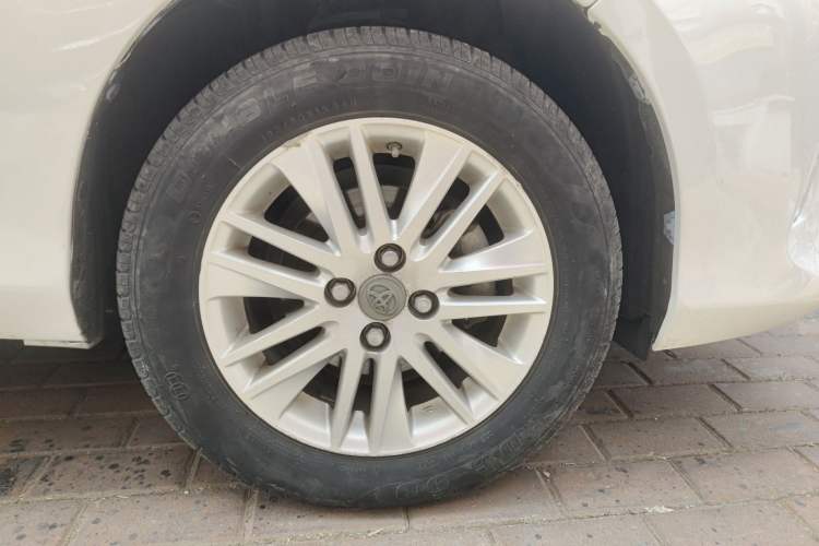 Used Toyota Vios 2017 1.5L CVT Innovation Edition Right Front Wheel Hub