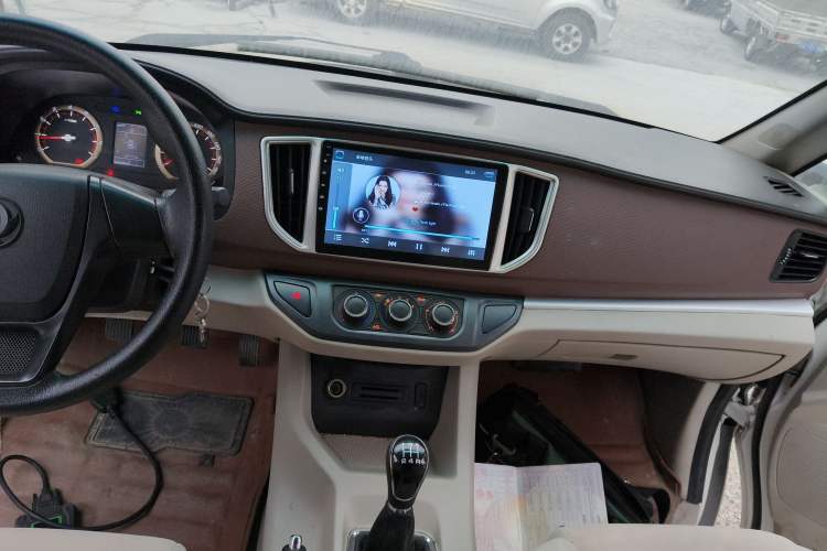 Used FORTHING Lingzhi 2019 M5L 1.6L 7-Seater Base Model China VI Standard