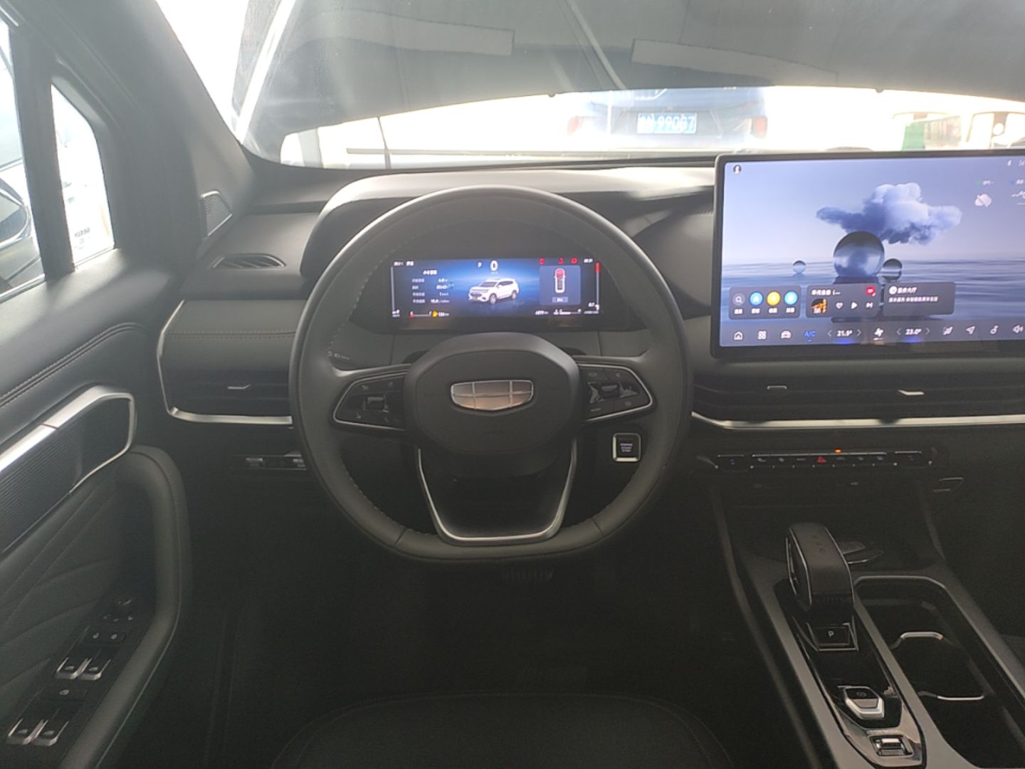 Geely Auto Haoyue L 2024 2.0T DCT Prestige Version — снимка 13