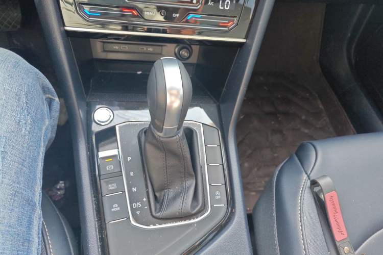 Used Volkswagen Tharu 2024 300TSI Two-Wheel-Drive Full Moon Edition
