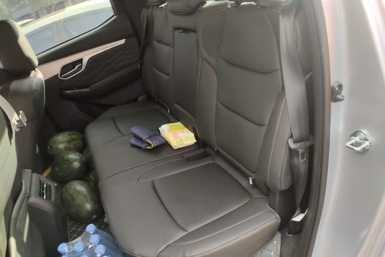 Used Isuzu D-MAX 2023 1.9T Automatic All-Wheel Drive V-CROSS Comfort Edition
