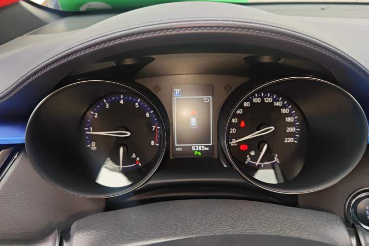 Used Toyota C-HR 2020 2.0L Luxury Edition
