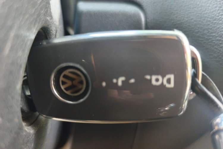 Used Volkswagen Polo 2016 1.4L Manual Fashion Model
