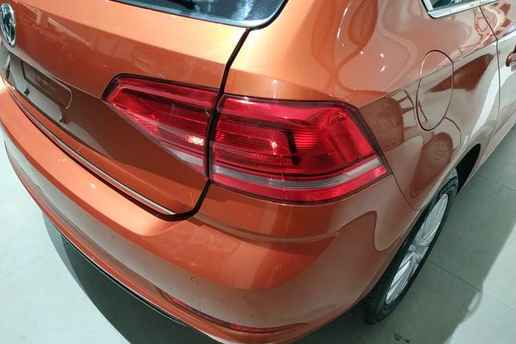 Used Volkswagen Santana 2018 Haval H9 1.5L Automatic Comfort Edition Exterior 3