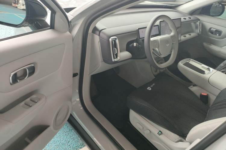 Used Leapmotor B10 2025 600 LiDAR Version Driver Seat