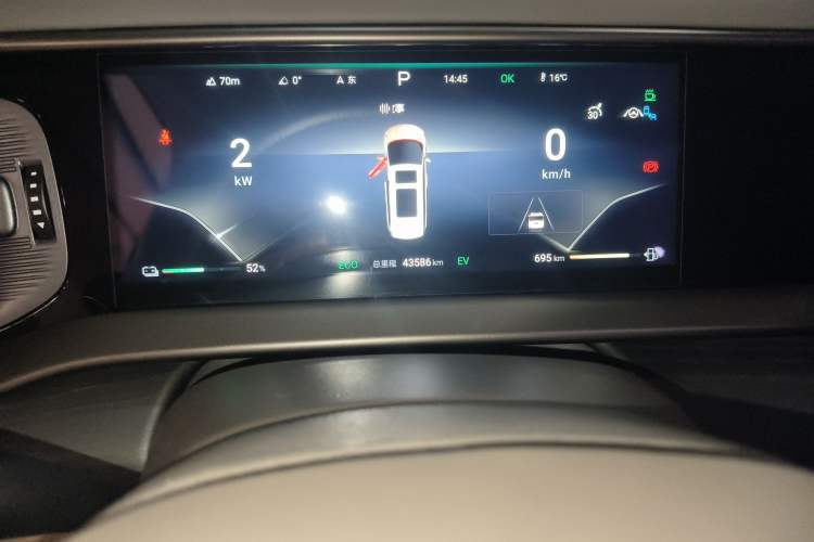 Used Denza D9 2022 DM-i 970 Four-Wheel Drive Flagship Model
