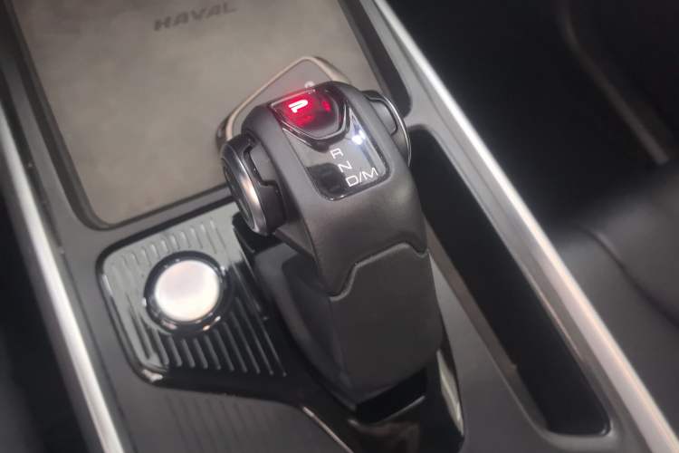 Used Haval X DOG 2022 1.5T DCT Two-Wheel Drive Trendy Edition Gear Lever