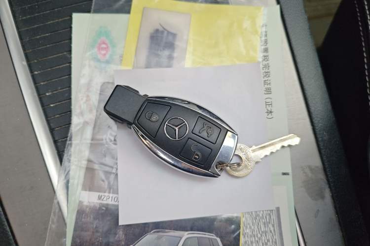 Used Mercedes-Benz GLK-Class 2015 GLK 300 4MATIC Fashion Edition Ultimate Version
