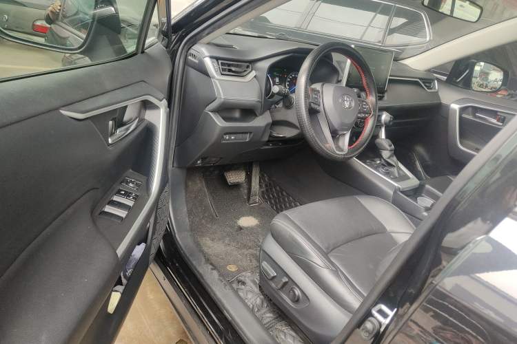 Used Toyota Wildlander 2021 Dual-Motor 2.5L E-CVT Four-Wheel Drive Luxury Edition Driver Seat