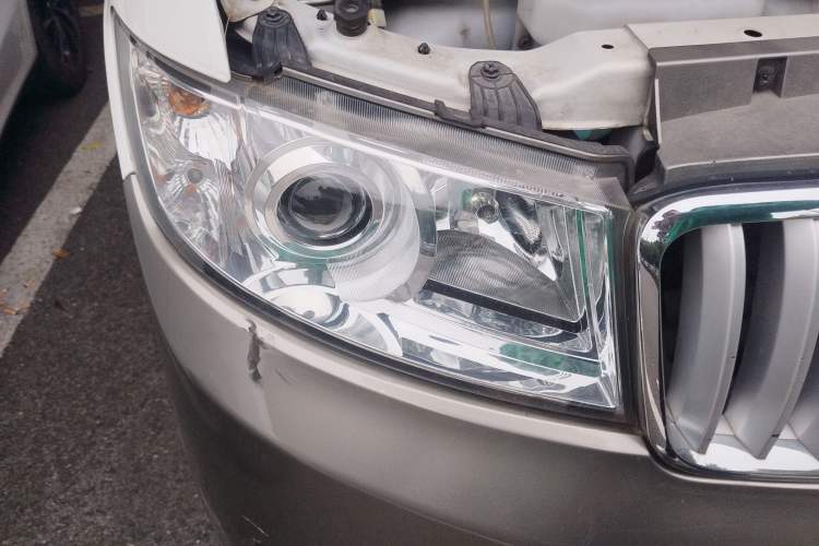 Used Jinbei New Hiace X30L 2018 1.5L Business Edition DLCG14 Right Front Headlight