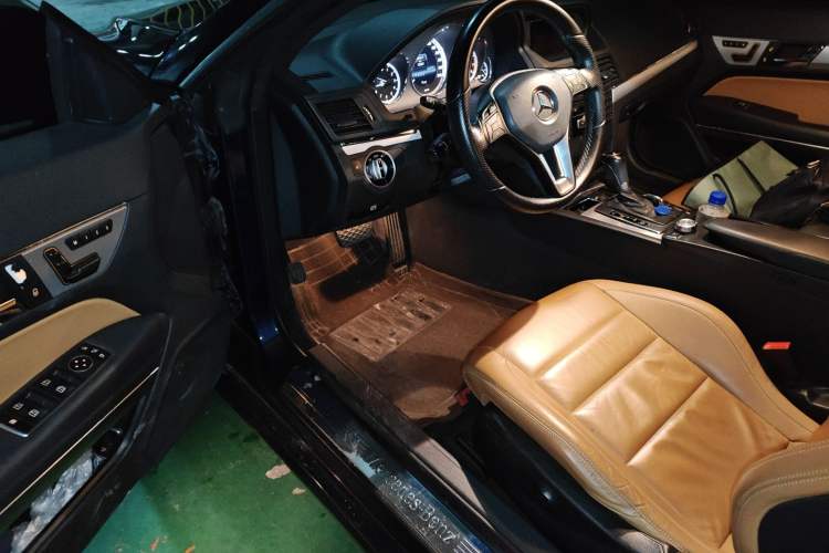 Used Mercedes-Benz E-Class 2012 E 200 CGI Coupe Driver Seat