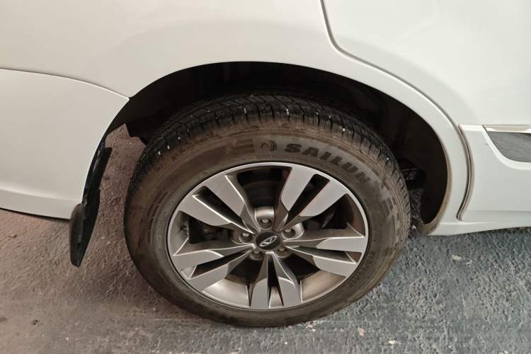 Used Chery Tiggo 3 2016 1.6L CVT ZhiShang Edition Right Rear Wheel Hub