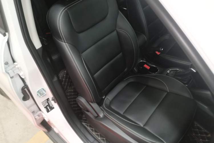 Used Oshan COS5 2021 1.6L CVT Luxury Model