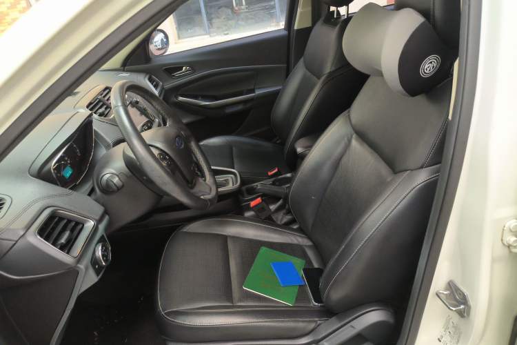 Used Ford Escort 2017 Happiness Edition 1.5L Automatic Fashion Version Left Front Seat