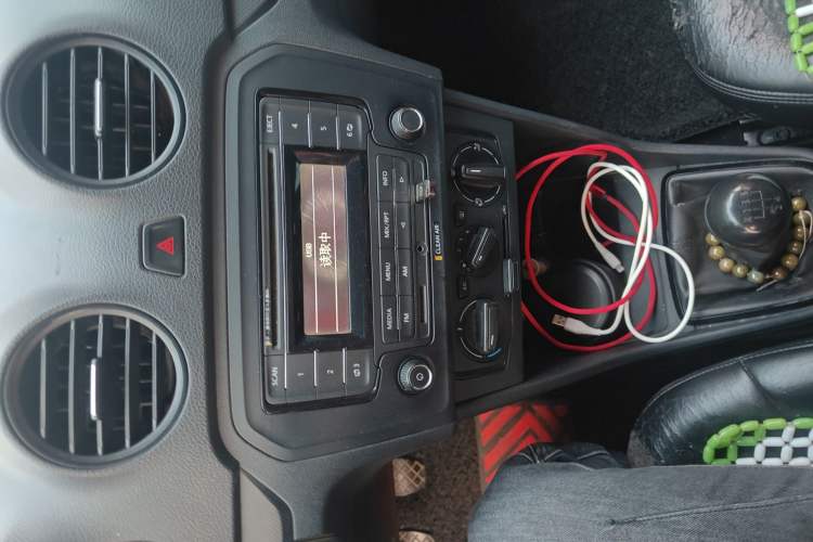 Used Volkswagen Jetta 2015 Value Edition 1.6L Manual Fashionable Style
