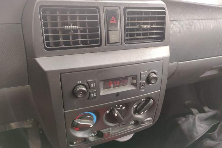 Used Wuling Rongguang 2019 1.5L Extended-Body Van Base Model with 5 Seats