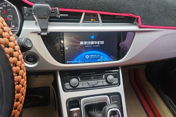 Used Geely Auto Emgrand X7 Sport 2016 2.0L Manual Smart Connect Version
