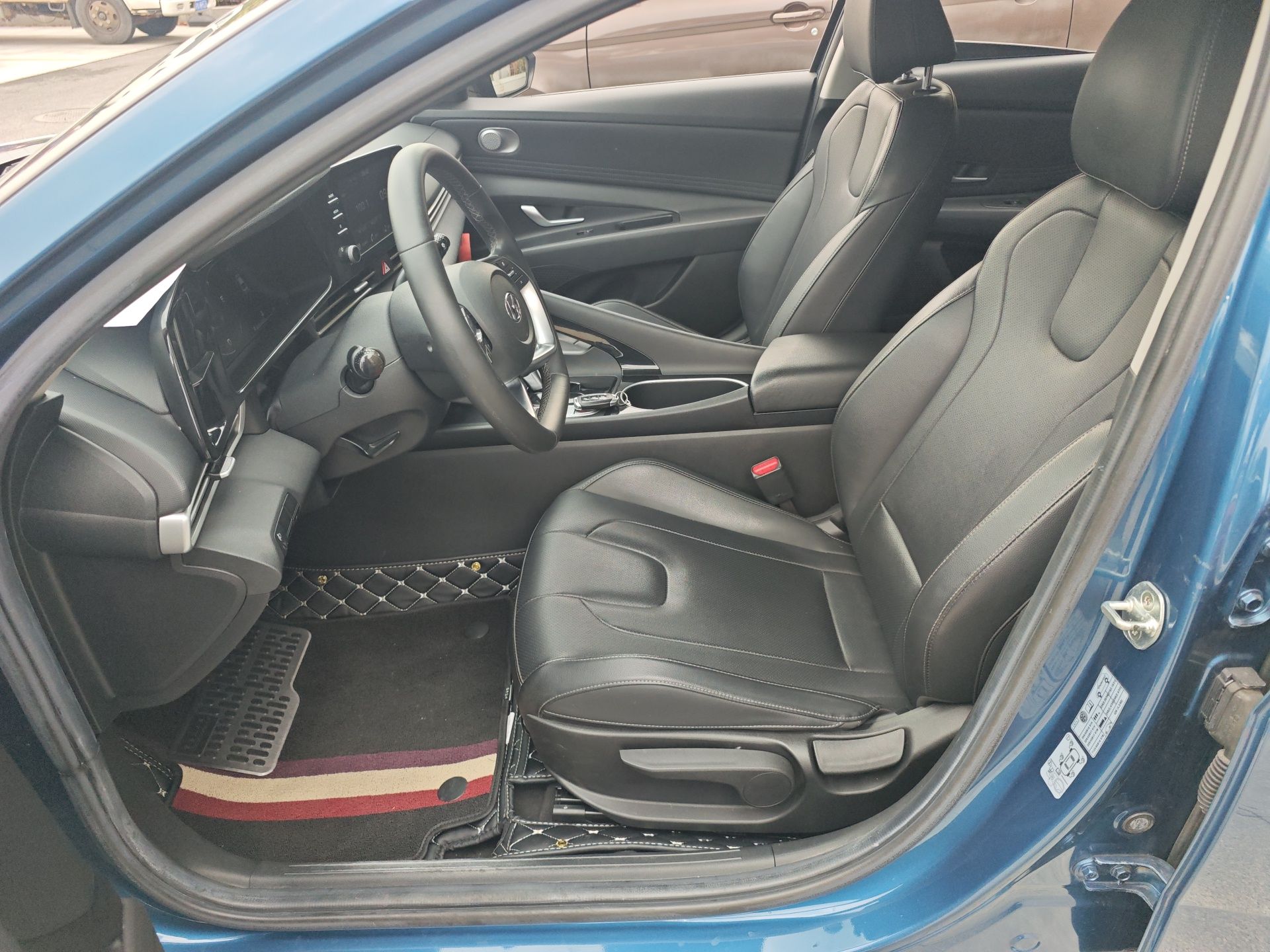 Interior delantero