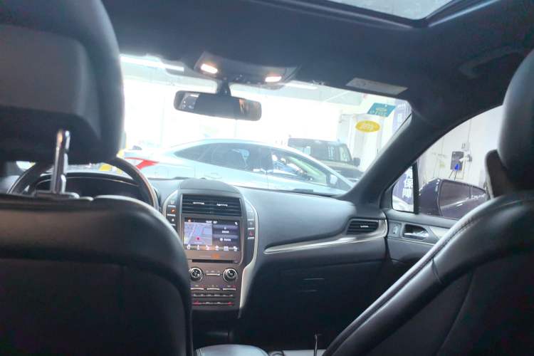 Used Lincoln MKC 2017 2.0T Two-Wheel Drive Deluxe Edition Headliner