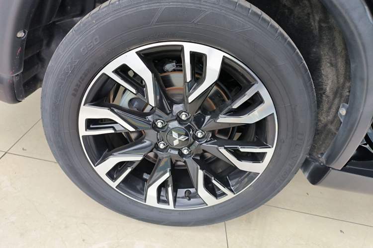 Used Mitsubishi Outlander 2020 2.4L 4x4 Zhi Xiang Edition 7-Seater
