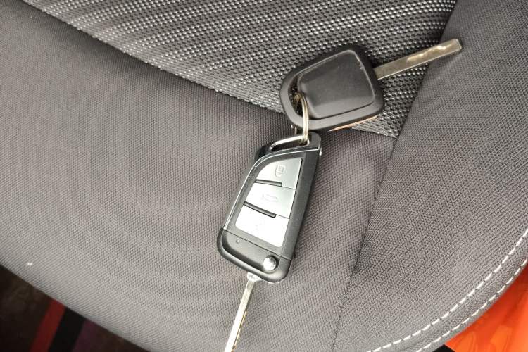 Used Wuling Alvez 2022 1.5L Manual Free-Style Model
