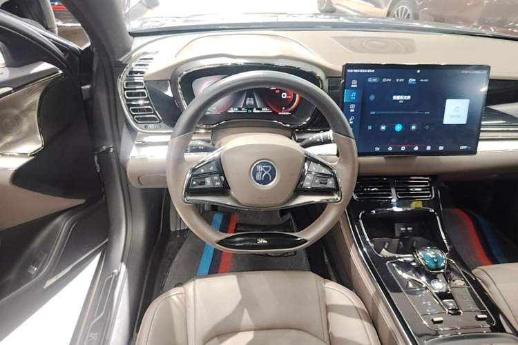 Used BYD Han 2020 DM Four-Wheel Drive Performance Edition Luxury Model
