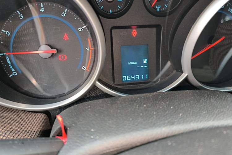 Used Chevrolet Cruze 2013 Hatchback 1.6L Manual Luxury Model