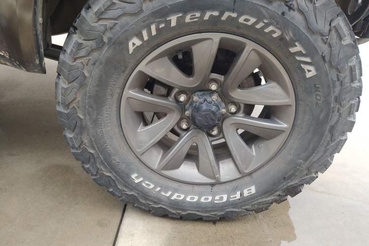 Used Suzuki Jimny 2015 1.3L AT JLX Navigation Edition
