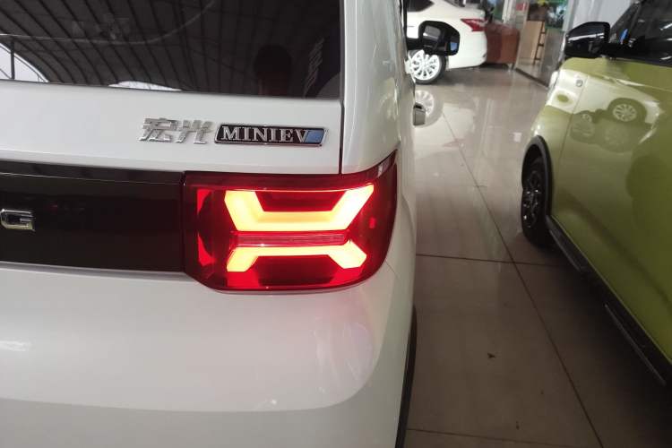 Used Wuling Hongguang MINIEV 2022 GAMEBOY 200km Gaming Edition with Lithium Iron Phosphate Exterior 3