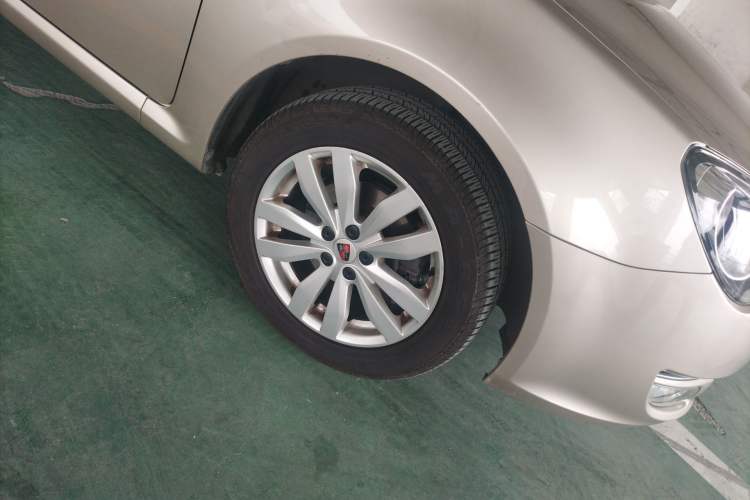 Used Roewe 350 2014 1.5L Automatic Xunyue Version Right Front Wheel Hub