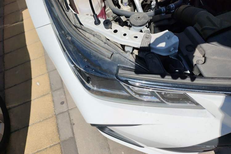 Used Toyota Corolla 2023 1.8L Smart Electric Hybrid Dual-Motor Pioneer Edition Right Front Headlight