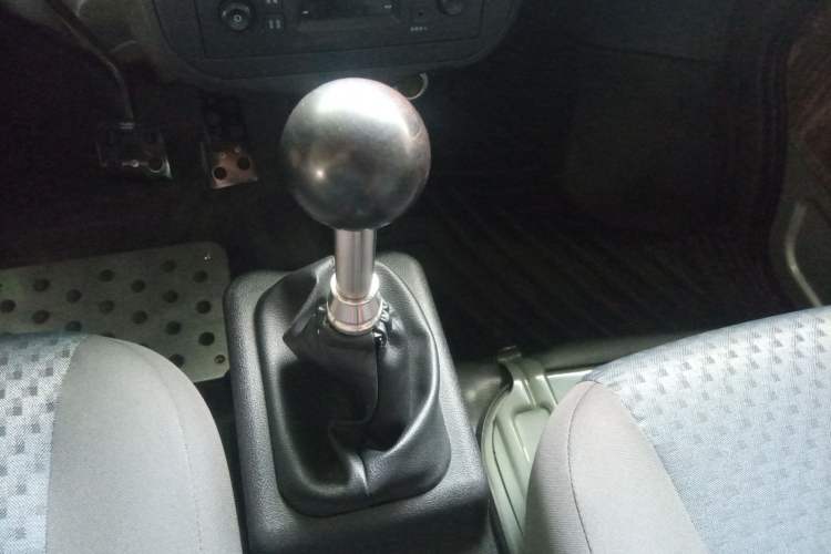 Used Wuling Zhiguang 2020 1.2L Practical Model China VI LSI Gear Lever