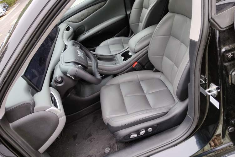 Used IM L6 2024 Max Enhanced Performance Edition Left Front Seat