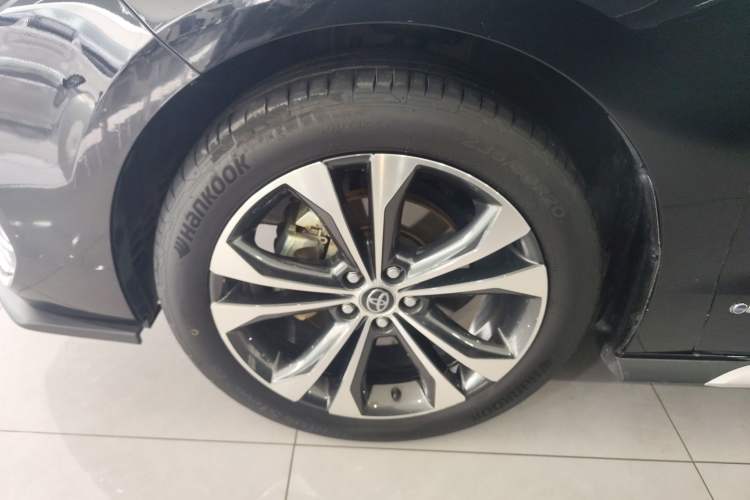 Used Toyota Granvia 2024 2.5L Hybrid Prestige PLUS Edition