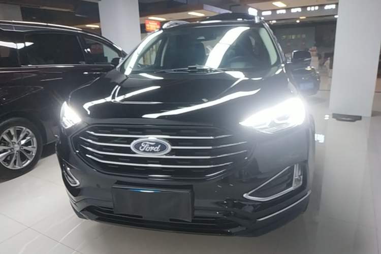 Used Ford Edge 2020 EcoBoost 245 Two-Wheel Drive Titanium 7-Seater