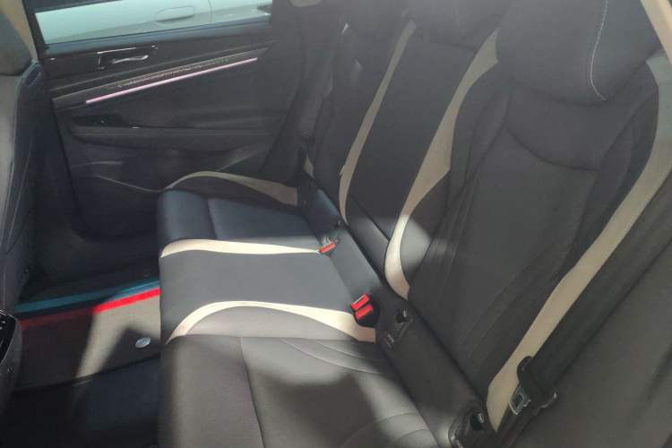 Used Volkswagen ID.7 VIZZION 2024 PRO Model Left Rear Seat