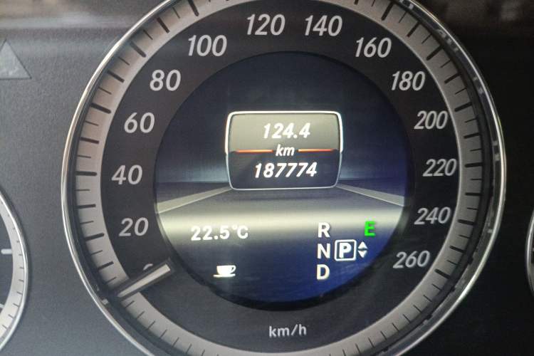 Used Mercedes-Benz E-Class 2013 E 260 L CGI Elegant Model