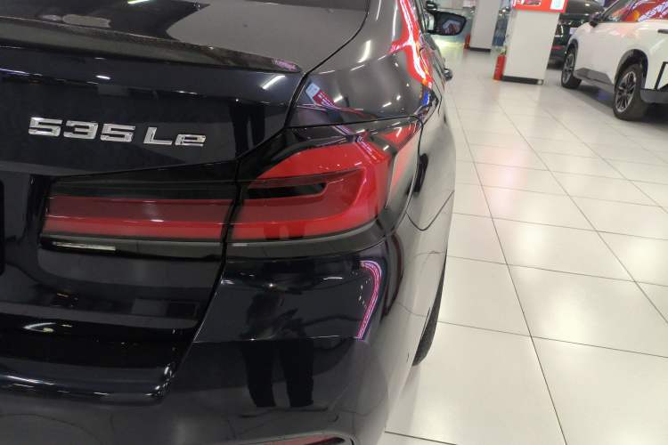 Used BMW 5 Series New Energy 2021 Restyled 535Le M Sport Package Right Rear Taillight