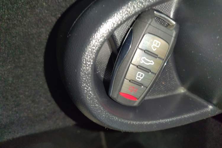 Used ORA Black Cat 2021 301km Cute Pet Edition