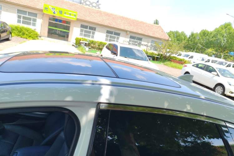 Used Honda Crosstour 2014 2.4L Luxury Edition Roof