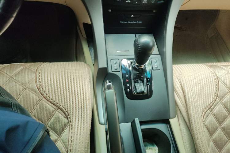 Used Honda Spirior 2009 2.4L Luxury Edition Gear Lever
