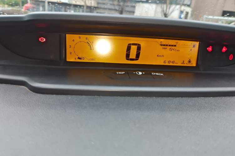 Used Citroen C-Quatre 2014 VTS Version 1.6L Manual Enjoyment Model
