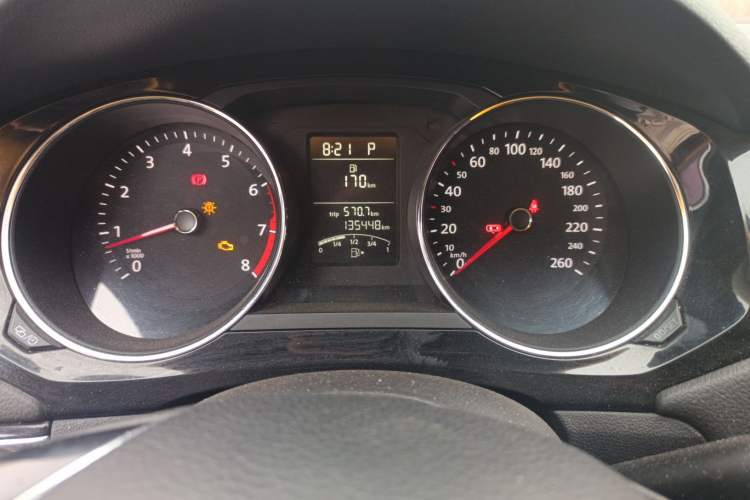 Used Volkswagen Sagitar 2018 1.6L Automatic Comfort Model Instrument Cluster