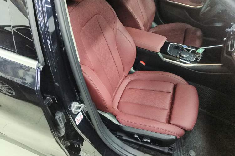 Used BMW i3 2024 eDrive 35 L