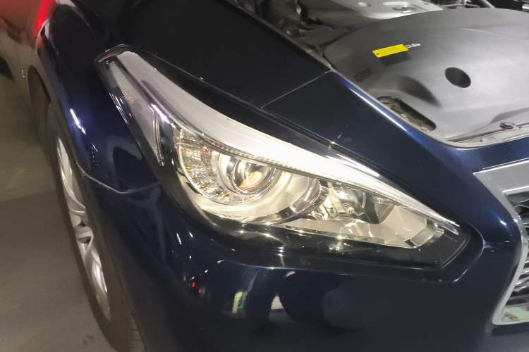 Used Infiniti Q70 2017 Q70L 2.5L Elite Edition Right Front Headlight