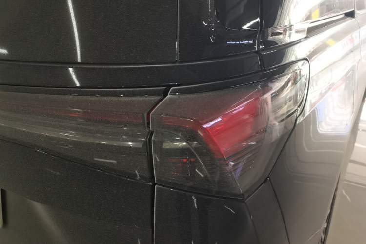 Used Buick GL8 New Energy 2025 Lu Shang Luxury Edition 7-Seater