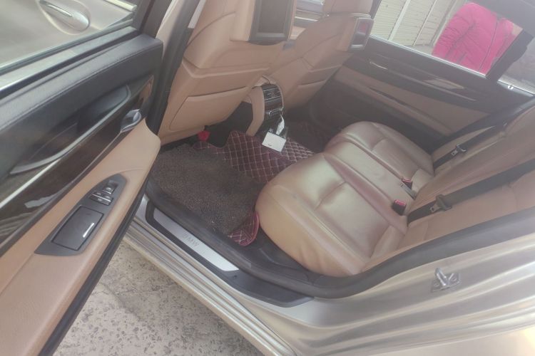 Used BMW 7 Series 2009 730Li Luxury Model
