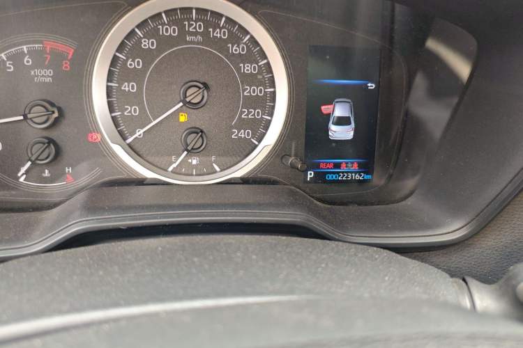 Used Toyota Corolla 2021 TNGA 1.5L CVT Elite Edition Odometer Close Up