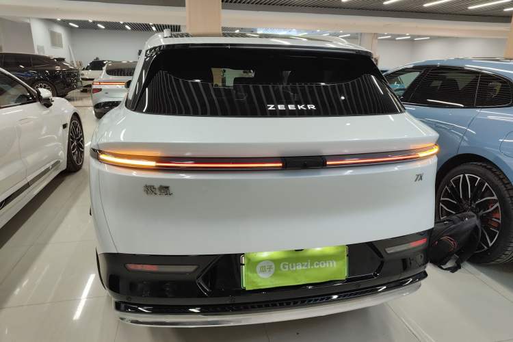 Used Zeekr 7X 2025 75 kWh Rear-Wheel Drive Intelligent Driving Version
